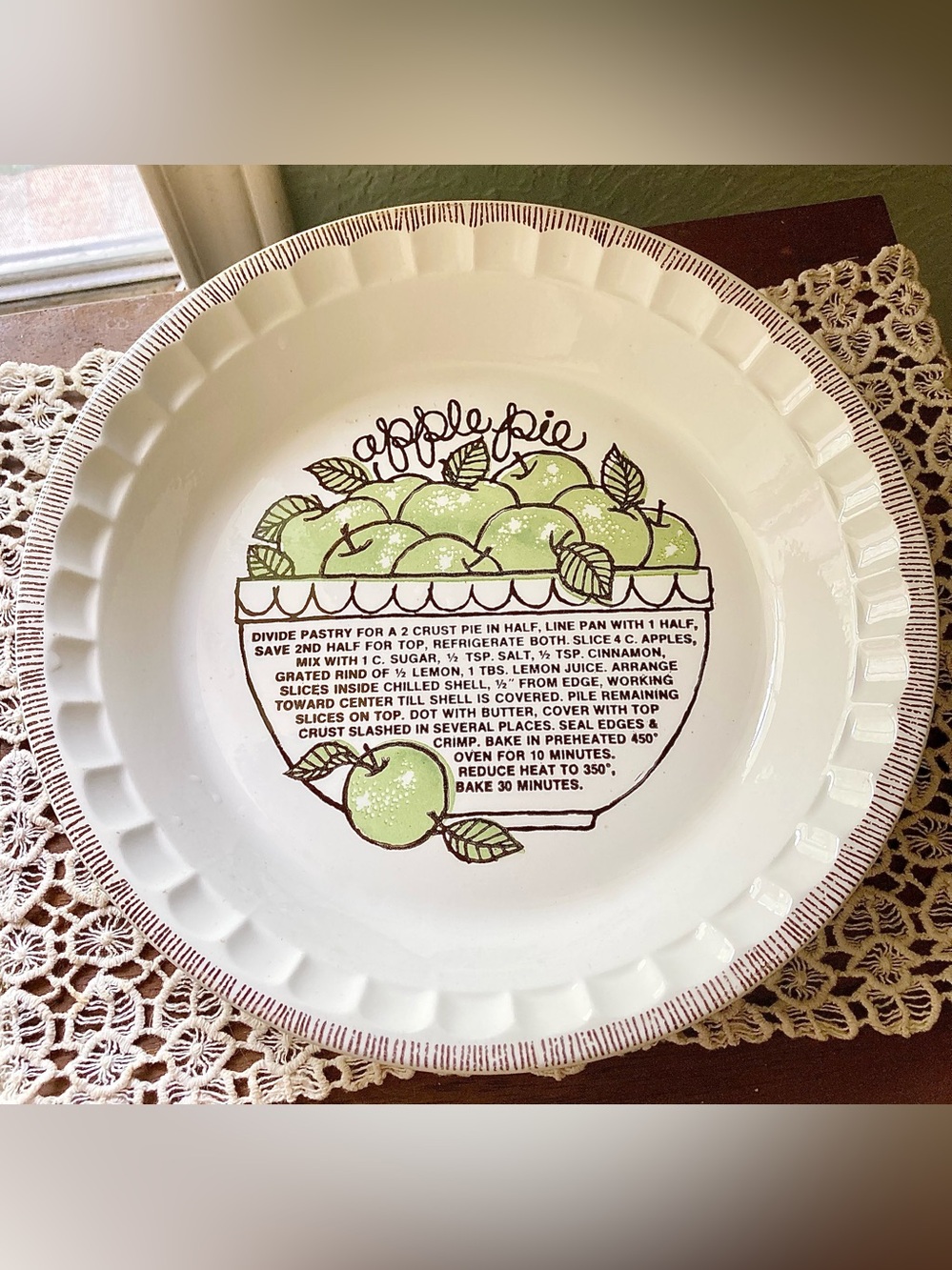 Royal China Co. Apple Pie Recipe Dish Made in USA Vintage 11”